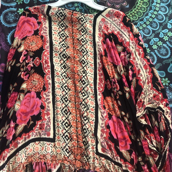 Shaw - Picture 2 of 2